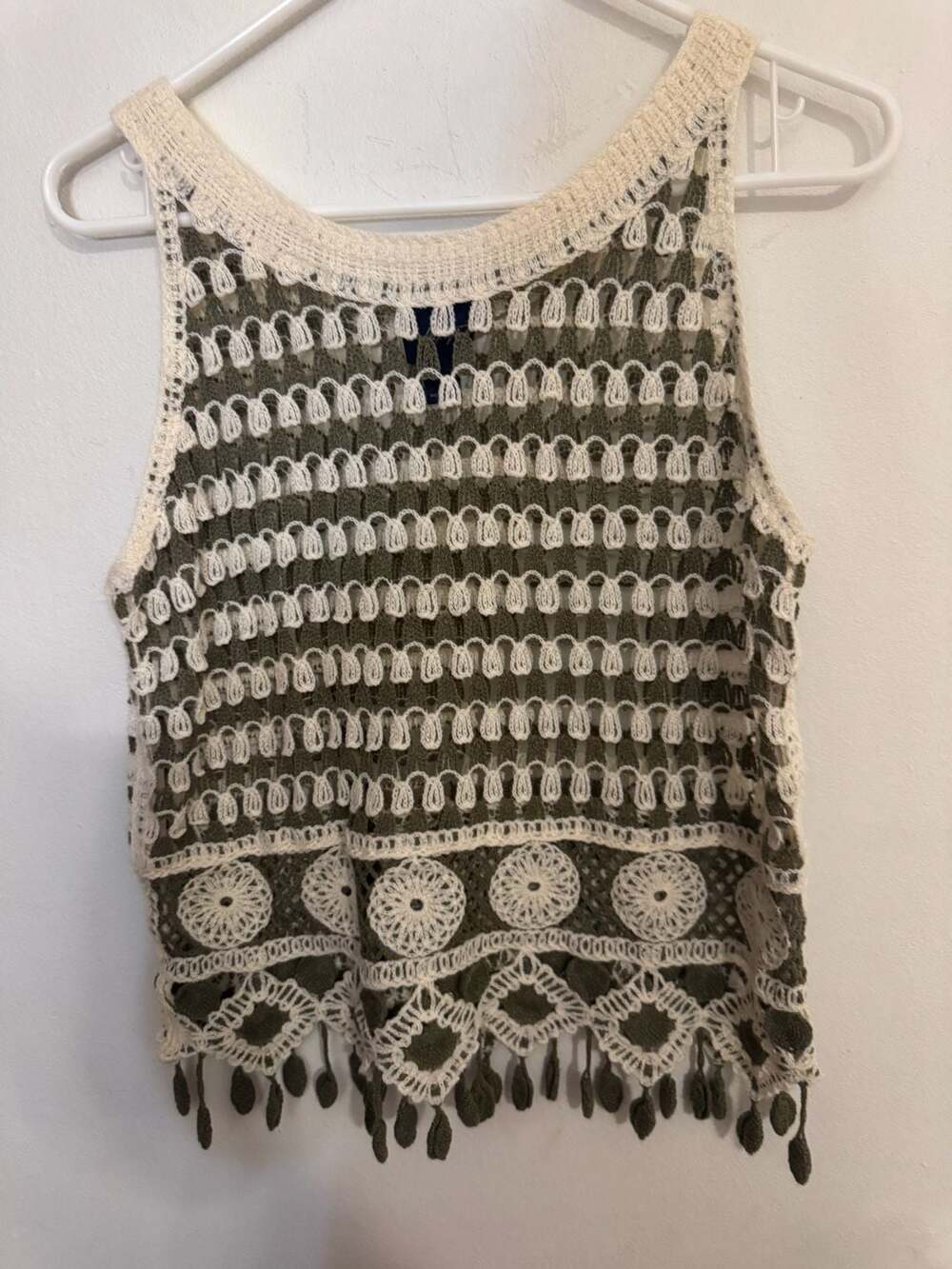 Daytrip Olive Green & Cream Crochet Fringe Tank Top Size S - Picture 3 of 5